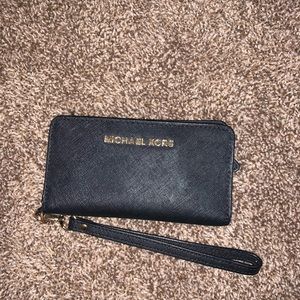 Michael Kors wristlet